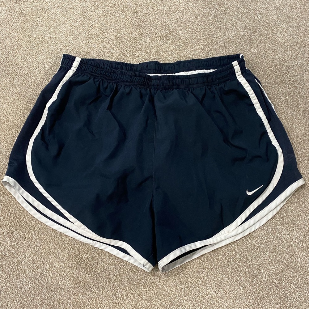 Nike Women’s running dry fit shorts Size M
